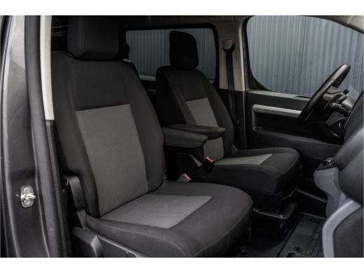 Peugeot Expert 2.0 BlueHDI 122PK | L3H1 | DC | Xenon | Automaat | Schakelflippers | Carplay | Camera | 5-Persoon ActivLease financial lease