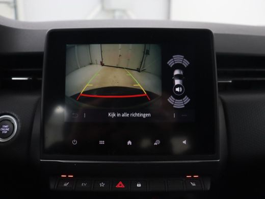 Renault Clio 1.6 E-Tech Hybrid 140 Intens | Stoelverwarming | Camera | Carplay | Stuurverwarming | Half leder ... ActivLease financial lease