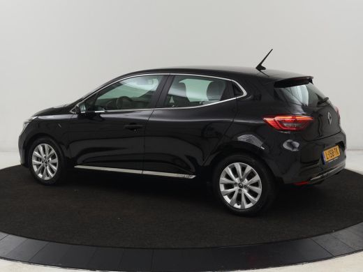 Renault Clio 1.6 E-Tech Hybrid 140 Intens | Stoelverwarming | Camera | Carplay | Stuurverwarming | Half leder ... ActivLease financial lease