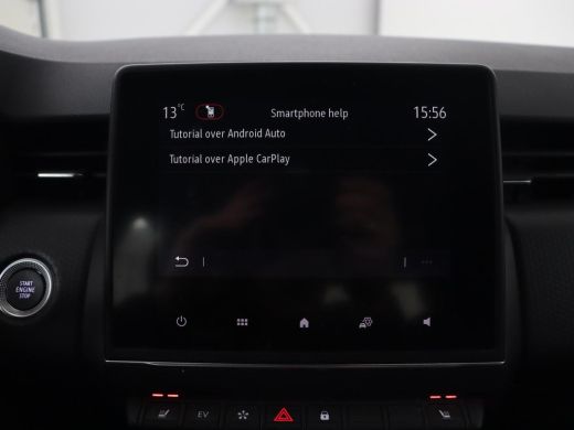 Renault Clio 1.6 E-Tech Hybrid 140 Intens | Stoelverwarming | Camera | Carplay | Stuurverwarming | Half leder ... ActivLease financial lease