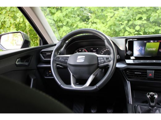 Seat Leon 1.0 TSI REFERENCE | NL-AUTO! | DEALER OH | CRUISE CONTROL | LANE ASSIST | CLIMA | NAVI KEYLESS ST... ActivLease financial lease