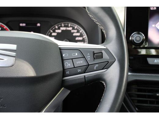 Seat Leon 1.0 TSI REFERENCE | NL-AUTO! | DEALER OH | CRUISE CONTROL | LANE ASSIST | CLIMA | NAVI KEYLESS ST... ActivLease financial lease