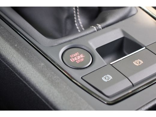 Seat Leon 1.0 TSI REFERENCE | NL-AUTO! | DEALER OH | CRUISE CONTROL | LANE ASSIST | CLIMA | NAVI KEYLESS ST... ActivLease financial lease