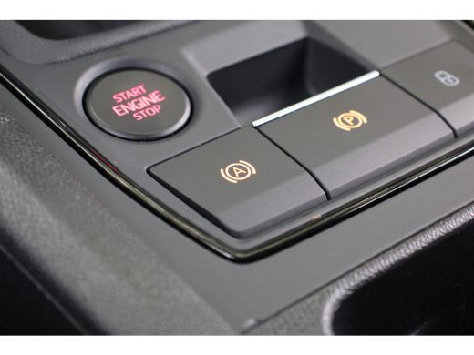 Seat Leon 1.0 TSI REFERENCE | NL-AUTO! | DEALER OH | CRUISE CONTROL | LANE ASSIST | CLIMA | NAVI KEYLESS ST... ActivLease financial lease