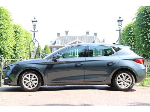 Seat Leon 1.0 TSI REFERENCE | NL-AUTO! | DEALER OH | CRUISE CONTROL | LANE ASSIST | CLIMA | NAVI KEYLESS ST... ActivLease financial lease