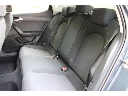 Seat Leon 1.0 TSI REFERENCE | NL-AUTO! | DEALER OH | CRUISE CONTROL | LANE ASSIST | CLIMA | NAVI KEYLESS ST... ActivLease financial lease