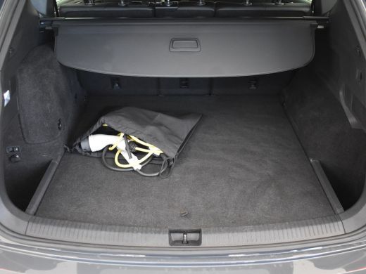 Seat Tarraco Xcellence e-Hybrid 245pk | Trekhaak | Park assist | Dodehoekdetectie | Camera achter | Stoel + St... ActivLease financial lease