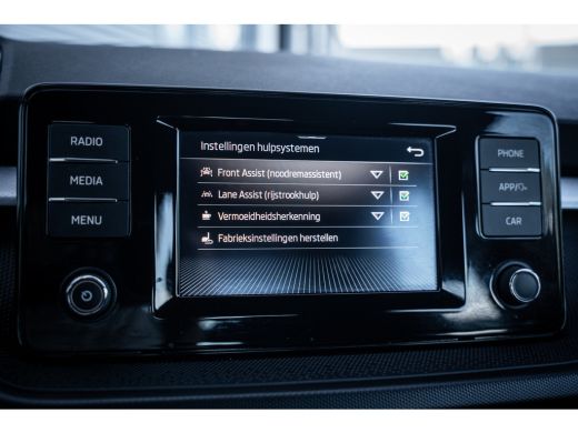 Skoda Fabia 1.0 TSI Ambition | Airco | Apple Carplay/Android Auto|telefoonintegratie premium | Cruise control ActivLease financial lease