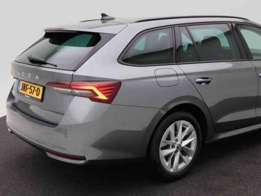 Skoda Octavia Combi 1.5 TSi 150 Pk Automaat Business Edition | Adaptive Cruise | CarPlay | Navigatie | Stoelver... ActivLease financial lease