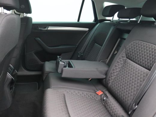 Skoda Superb Combi 1.4 TSI iV Business Edition 218PK DSG Trekhaak, Achteruitrijcamera, Keyless, Virtual Cockpi... ActivLease financial lease