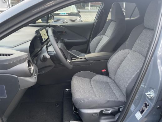 Toyota C-HR 1.8 Hybrid 140 Dynamic ActivLease financial lease