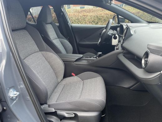 Toyota C-HR 1.8 Hybrid 140 Dynamic ActivLease financial lease