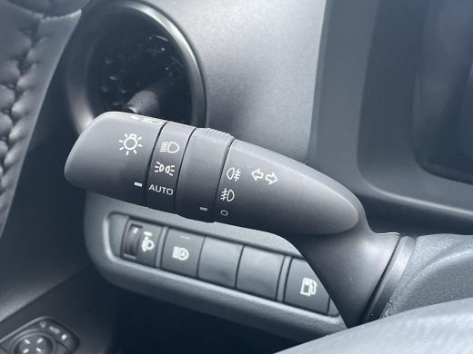 Toyota C-HR 1.8 Hybrid 140 Dynamic ActivLease financial lease