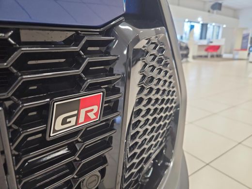 Toyota C-HR 2.0 Plug-in Hybrid 220 GR SPORT ActivLease financial lease