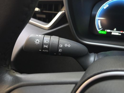 Toyota Corolla Touring Sports Hybrid 140 Dynamic | Apple CarPlay | Parkeersensoren | NL Auto | Rijklaarprijs incl. garantie | ActivLease financial lease