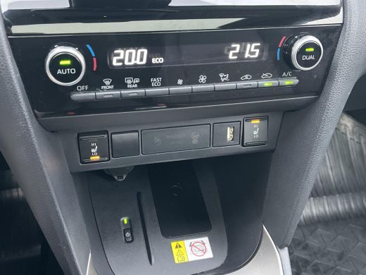 Toyota Yaris Cross 1.5 Hybrid Executive | Trekhaak | Panoramadak | Stoel- + stuurverwarming | Camera's rondom | ActivLease financial lease