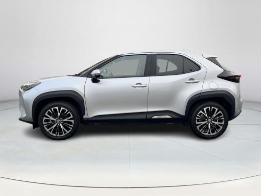 Toyota Yaris Cross 1.5 Hybrid Executive | Trekhaak | Panoramadak | Stoel- + stuurverwarming | Camera's rondom | ActivLease financial lease
