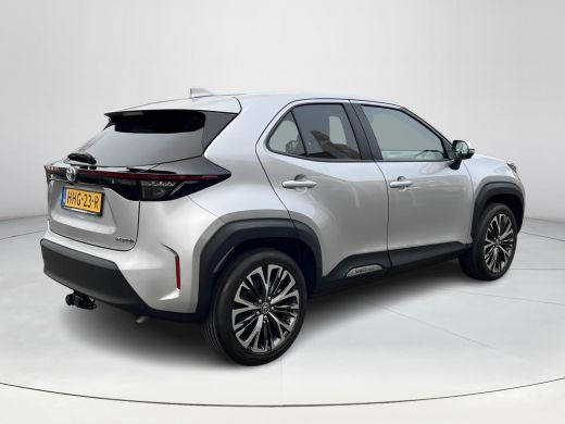 Toyota Yaris Cross 1.5 Hybrid Executive | Trekhaak | Panoramadak | Stoel- + stuurverwarming | Camera's rondom | ActivLease financial lease