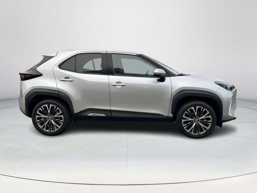 Toyota Yaris Cross 1.5 Hybrid Executive | Trekhaak | Panoramadak | Stoel- + stuurverwarming | Camera's rondom | ActivLease financial lease