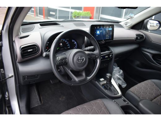 Toyota Yaris Cross 1.5 Hybrid Executive | Two Tone | Apple CarPlay | Half Leer | Stoelverwarming ActivLease financial lease