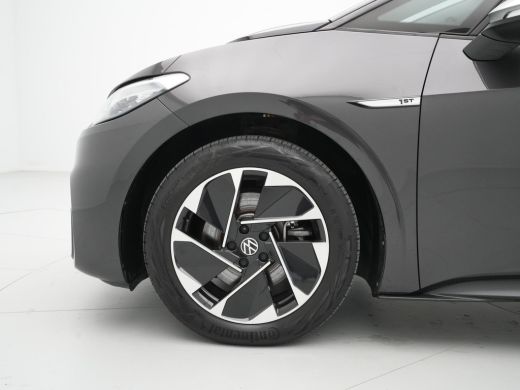 Volkswagen ID.3 First 58 kWh Trekhaak Navigatie Stoel/Stuurverwarming Carplay Acc Pdc Argon ActivLease financial lease