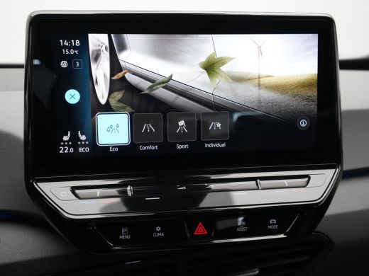 Volkswagen ID.3 First 58 kWh Trekhaak Navigatie Stoel/Stuurverwarming Carplay Acc Pdc Argon ActivLease financial lease