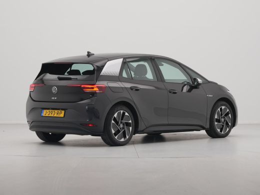 Volkswagen ID.3 First 58 kWh Trekhaak Navigatie Stoel/Stuurverwarming Carplay Acc Pdc Argon ActivLease financial lease