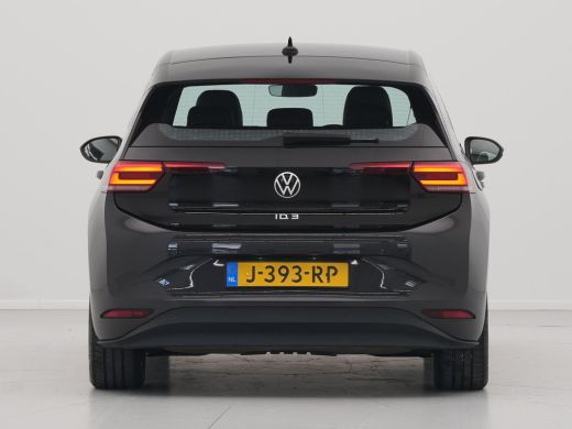 Volkswagen ID.3 First 58 kWh Trekhaak Navigatie Stoel/Stuurverwarming Carplay Acc Pdc Argon ActivLease financial lease