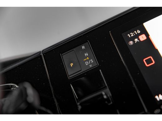 Volkswagen Multivan 1.4 eHybrid L2H1 Life | 7- Persoons | Camnera | 18" | Multifunctionele Tafel ActivLease financial lease