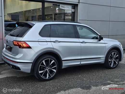 Volkswagen Tiguan 1.4 TSI eHybrid R-Line Panorama/Black style/360/HUD/Memory ActivLease financial lease