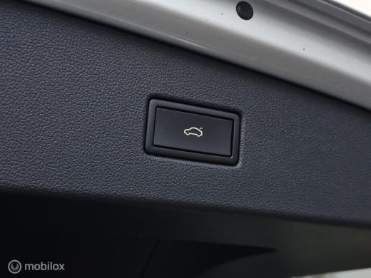 Volkswagen Tiguan 1.4 TSI eHybrid R-Line Panorama/Black style/360/HUD/Memory ActivLease financial lease