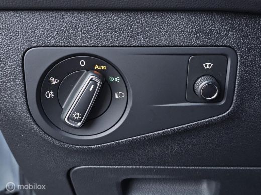 Volkswagen Tiguan 1.4 TSI eHybrid R-Line Panorama/Black style/360/HUD/Memory ActivLease financial lease