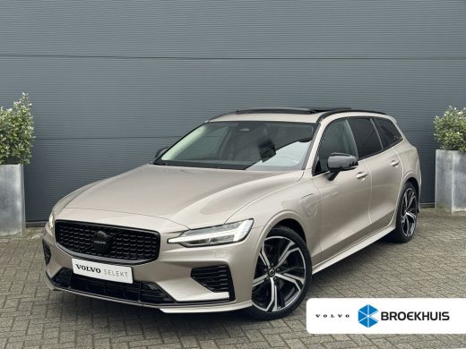 Volvo  V60 2.0 T8 Plug-in hybrid AWD Ultimate Dark | 455pk! | Panoramadak | HU-Display | Massage | Harman/Ka...
