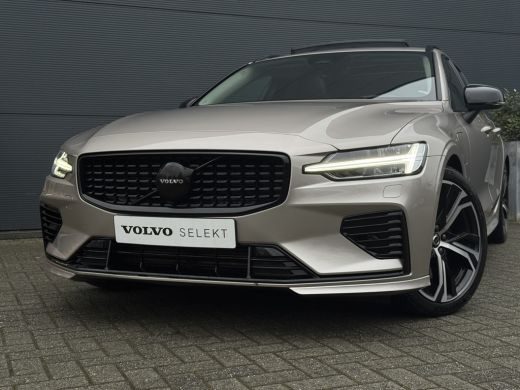 Volvo  V60 2.0 T8 Plug-in hybrid AWD Ultimate Dark | 455pk! | Panoramadak | HU-Display | Massage | Harman/Ka... ActivLease financial lease