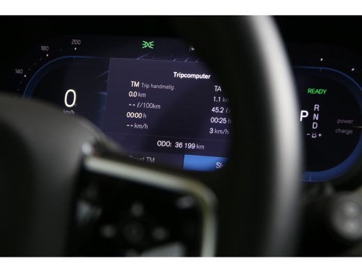 Volvo  V90 2.0 T6 Plug-in hybrid AWD Ultra Dark | Luchtvering | Trekhaak | 360 Camera | Pilot Assist | Panor... ActivLease financial lease