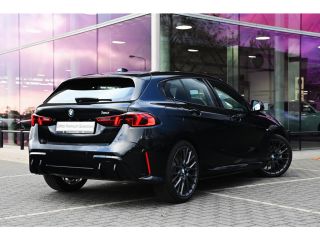 BMW 1 Serie 120 M Sport Automaat / Sportstoelen / Achteruitrijcamera / M Adaptief onderstel / Stoelverwarming...