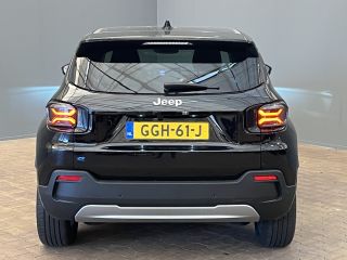 Jeep Avenger Summit 54 kWh Navigatie | Stoelverwarming | Carplay |  | 11 kW lader | Achteruitrijcamera | Bande...