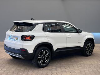 Jeep Avenger Summit 54 kWh Navigatie | Stoelverwarming | Carplay | | 11 kW lader | Achteruitrijcamera | Cruise...