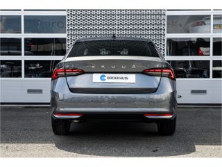 Skoda Octavia Combi 1.5 TSI Business Edition | Chromen grille | Cruise control met speedlimiter | LED Koplampen...