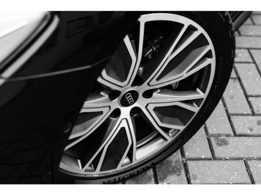 Audi A5 Avant 2.0 TFSI S edition Camera achter | Stoelverw. voor | Optiek pakket zwart | Sfeer verlichting ActivLease financial lease