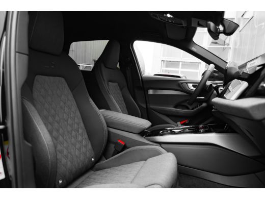 Audi A5 Avant 2.0 TFSI S edition Camera achter | Stoelverw. voor | Optiek pakket zwart | Sfeer verlichting ActivLease financial lease