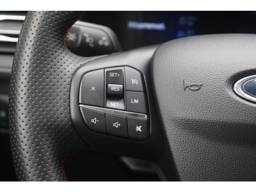 Ford Kuga 2.5 PHEV ST-Line | NL-Auto | Standkachel | Clima | Parkeer-camera | 65km voledig electrisch | App... ActivLease financial lease