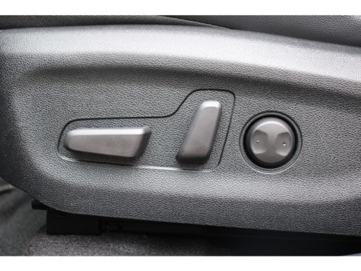 Kia e-Niro DynamicLine 64 kWh | CAMERA | STOEL VERWARM + VERKOELING | ADAPTIVE CRUISE | LEDER | DODE HOEK | ... ActivLease financial lease