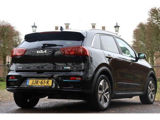 Kia e-Niro DynamicLine 64 kWh | CAMERA | STOEL VERWARM + VERKOELING | ADAPTIVE CRUISE | LEDER | DODE HOEK | ... ActivLease financial lease