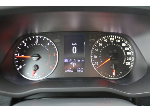 Renault Trafic 2.0 dCi 150pk L2 H1 DC Luxe Black Edition ActivLease financial lease