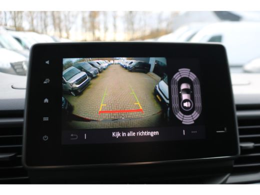 Renault Trafic 2.0 dCi 150pk L2 H1 DC Luxe Black Edition ActivLease financial lease