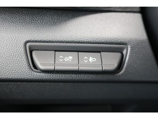 Renault Trafic 2.0 dCi 150pk L2 H1 DC Luxe Black Edition ActivLease financial lease