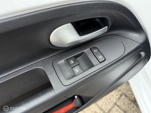 Volkswagen up! 1.0 BMT move up! BTW AIRCO ActivLease financial lease