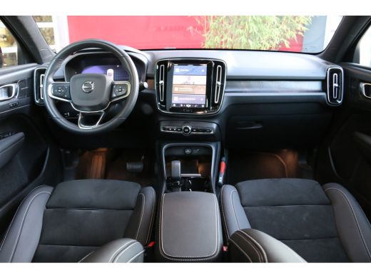 Volvo  C40 Recharge Twin Intro Edition 78 kWh | Harman/Kardon | 360 Camera | Pilot Assist | Panoramadak | 20... ActivLease financial lease