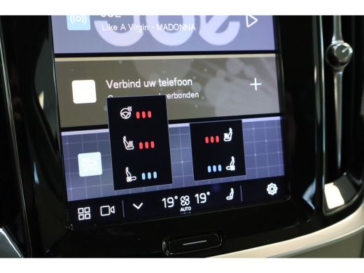 Volvo  V60 Cross Country B5 250PK AWD Ultimate | Pano-dak | 20" | Trekhaak | Massage-/ventilatie | HUD | Ful... ActivLease financial lease